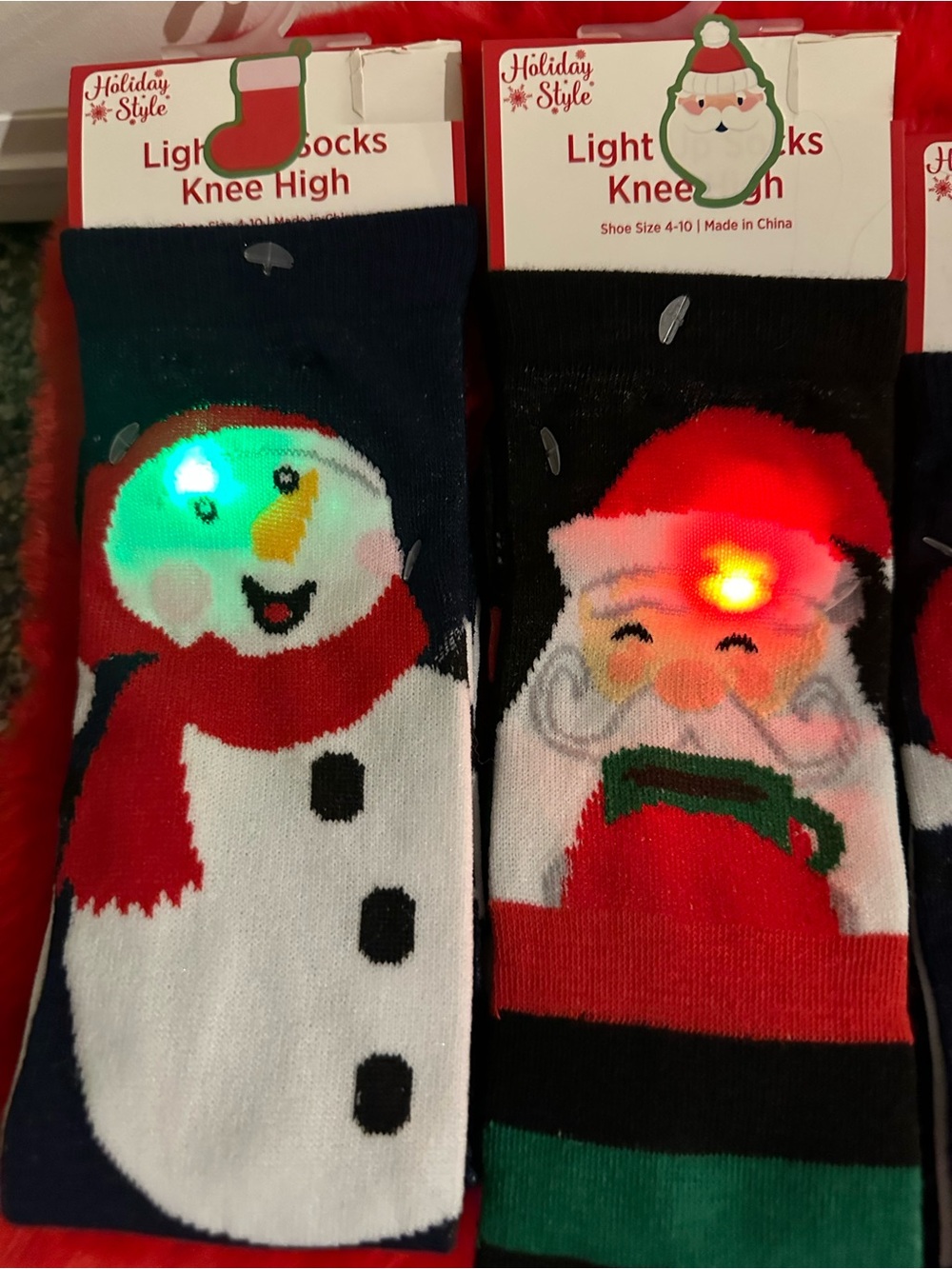 Light Up : White, Red & Green Holiday Crew Socks - 4 Pack Individual…🧑🏻‍🎄☃️